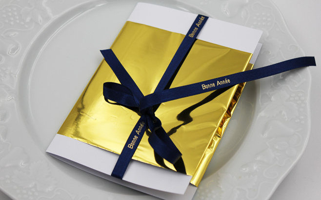 Des rubans personnalisés pour fêter la nouvelle année Des rubans personnalisés pour fêter la nouvelle année