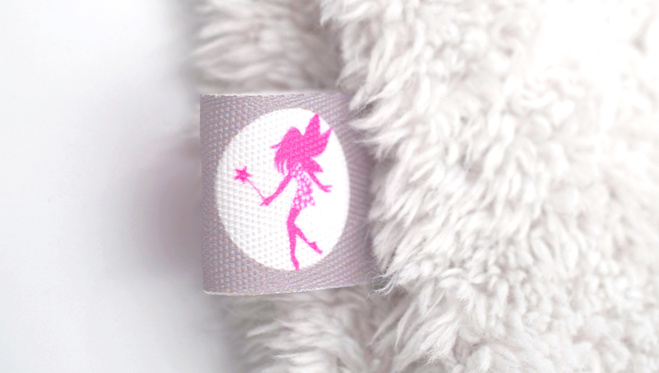 Retour sur la gagnante du jeu-concours des 100 étiquettes personnalisées Retour sur la gagnante du jeu-concours des 100 étiquettes personnalisées