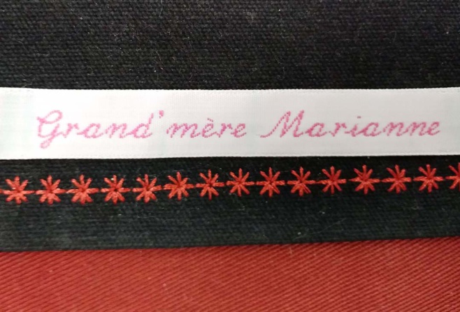 Des étiquettes tissées pour personnaliser les créations Des étiquettes tissées pour personnaliser les créations