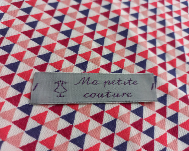 Marquez les esprits grâce à nos étiquettes fantaisies ! Marquez les esprits grâce à nos étiquettes fantaisies !